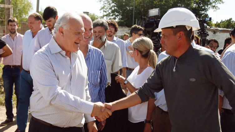 Provincia invierte 93 millones para urbanizar casi 400 lotes