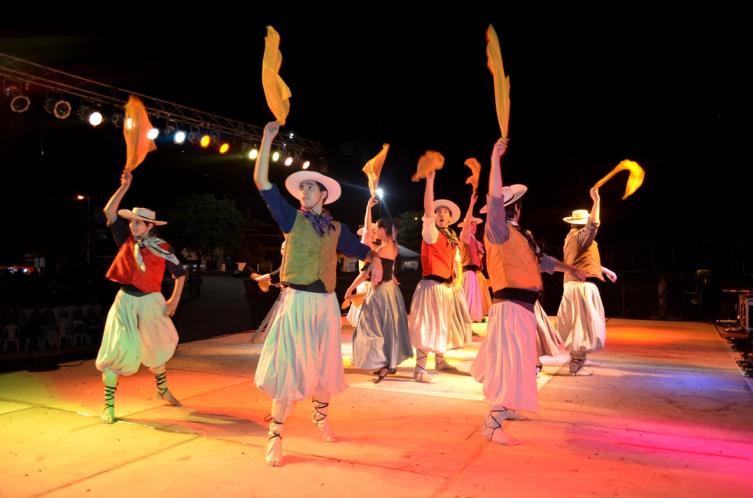 Se viene el Festival Folclórico Paso del Salado