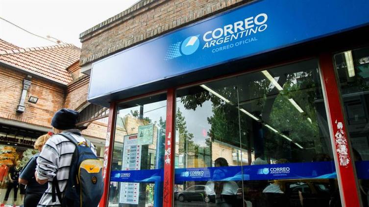 El gobierno planea recortar 1700 empleos en el Correo