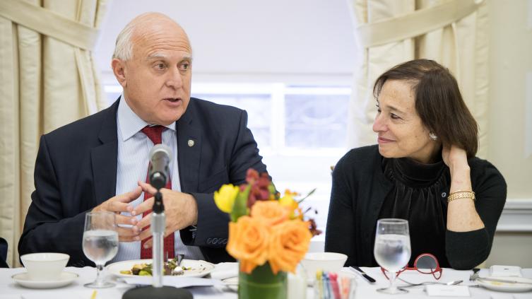 Lifschitz se reunió con empresarios norteamericanos