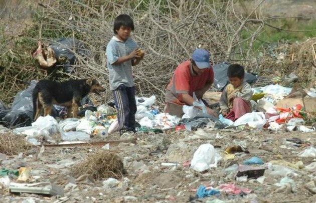 Un tercio de los argentinos sigue siendo pobre