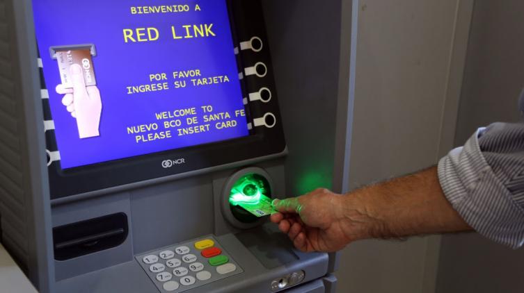 Pagan aguinaldo a estatales y jubilados