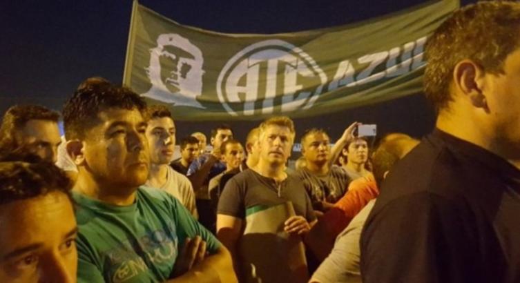 El gobierno cerró FM de Azul y echa a 220 trabajadores