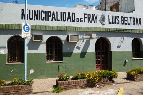 Echan a 39 empleados del municipio de Fray Luis Beltrán