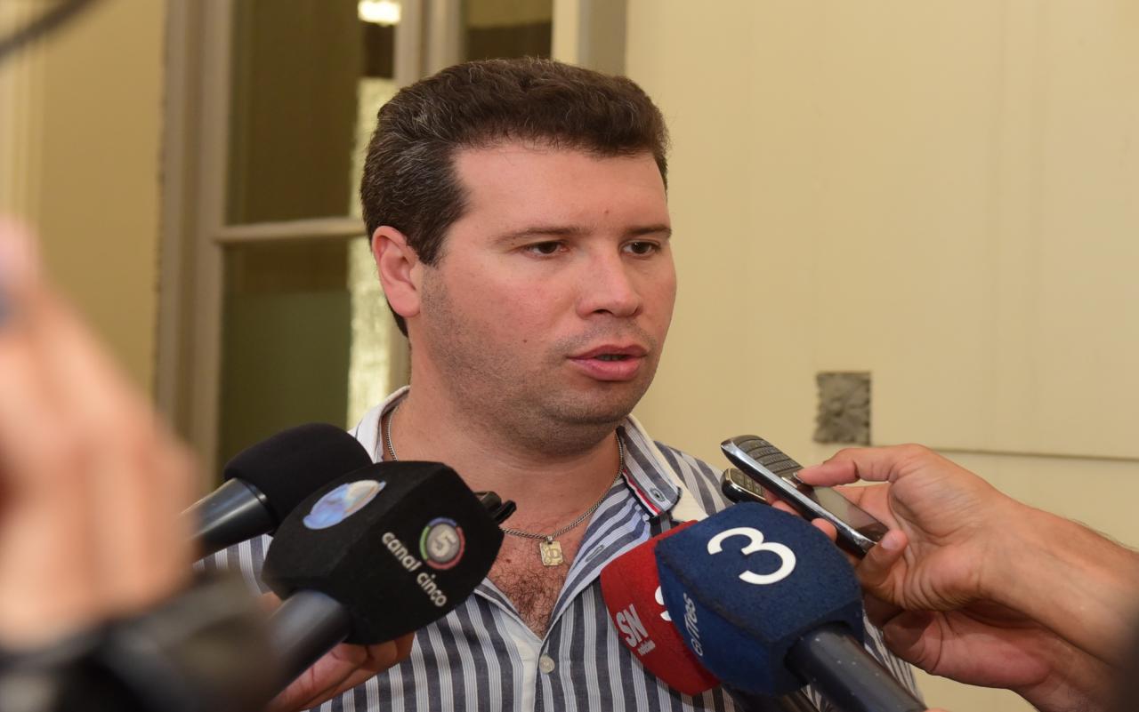 15 policías fueron separados de sus cargos y detenidos por la Justicia