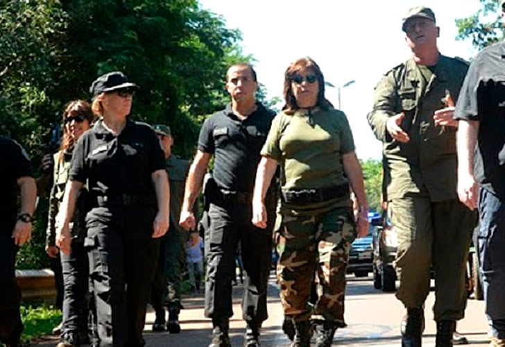 Bullrich quiere “saturar barrios conflictivos de Rosario” 