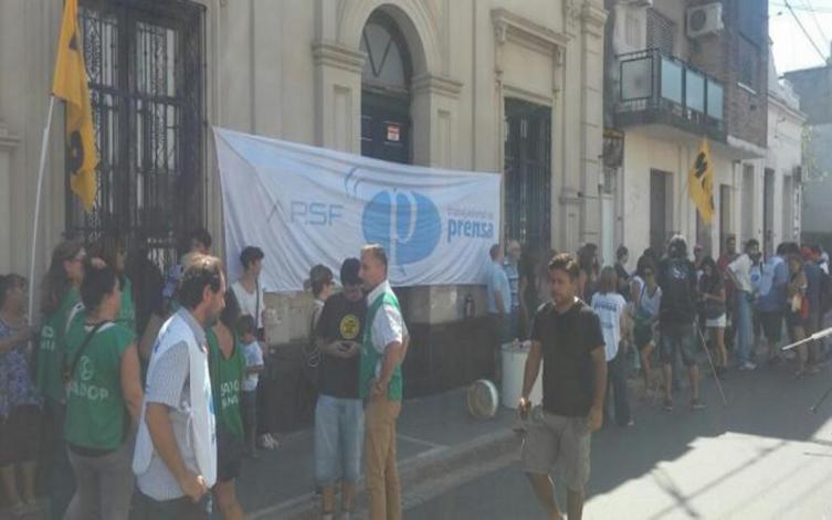 Denuncian persecución política en Radio Nacional Santa Fe