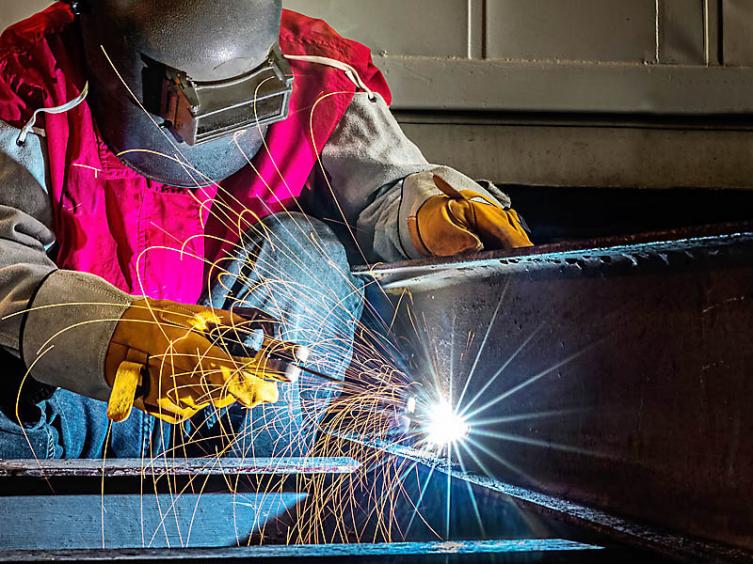 Otro golpe a la industria 