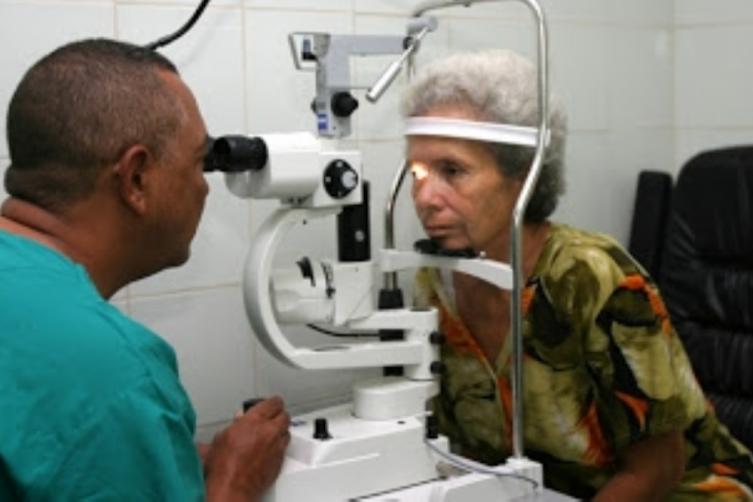 44 mil argentinos se operaron gratis de la vista en Bolivia