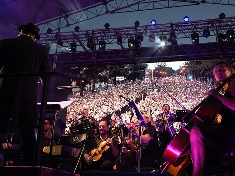 Los Palmeras hicieron bailar a 120 mil almas en Rosario