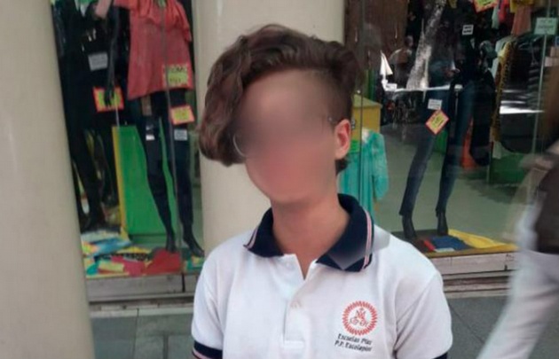 Suspenden a una chica en la escuela por el corte de pelo