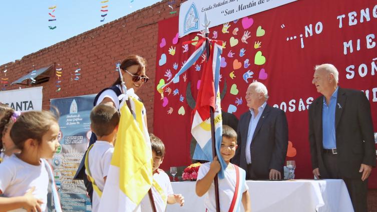 Nuevo aporte del gobernador a una escuela santafesina