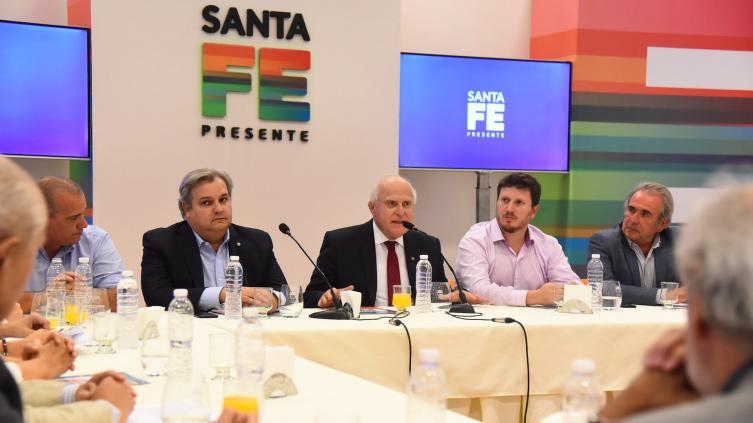 Lifschitz presentó su proyecto de reforma constitucional