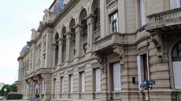 Declaran asueto en la administración pública de Santa Fe