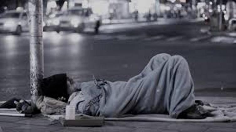 Creció un 15 % la cantidad de personas que viven en la calle