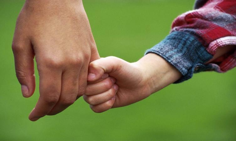 Una cordobesa busca adoptar a 3 hermanitas de Santa Fe