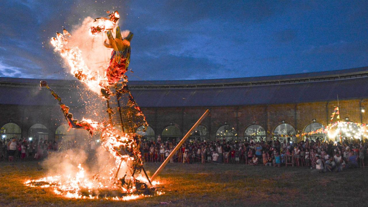 Cuatro noches a pleno carnaval en La Redonda y El Molino