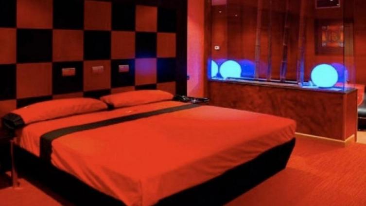 Felices los cuartos: más de 2 personas en moteles y albergues