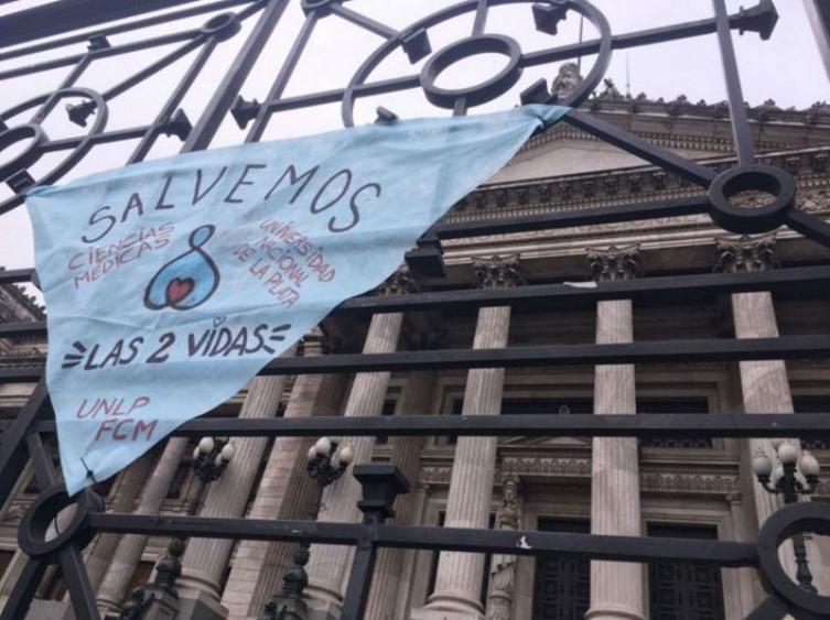 La Iglesia convocó a una “Misa por la Vida” 