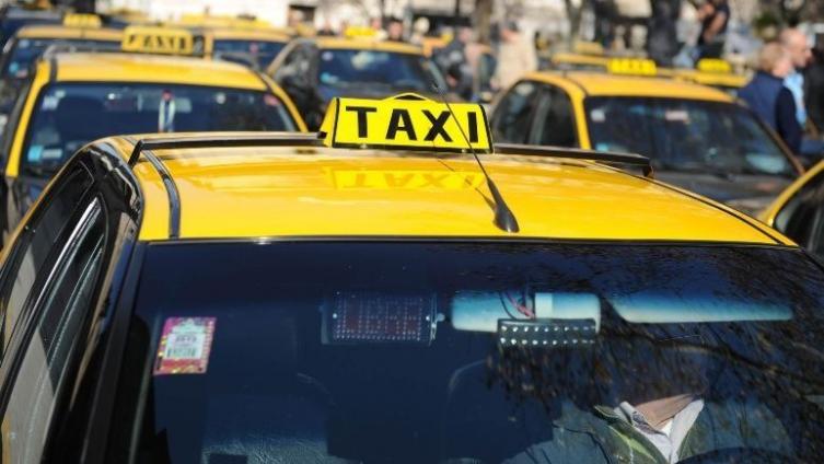 Los taxis de Rosario incorporan wifi a bordo