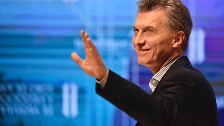 Macri: “El país atraviesa una tormenta de frente” 