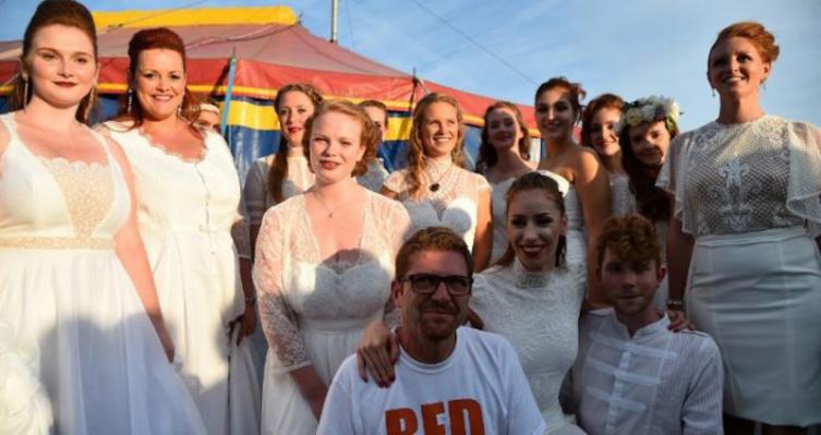 Orgullosa manifestación de pelirrojos en Francia