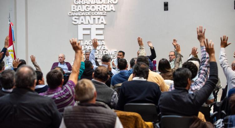 Municipales santafesinos lanzaron paro y movilización