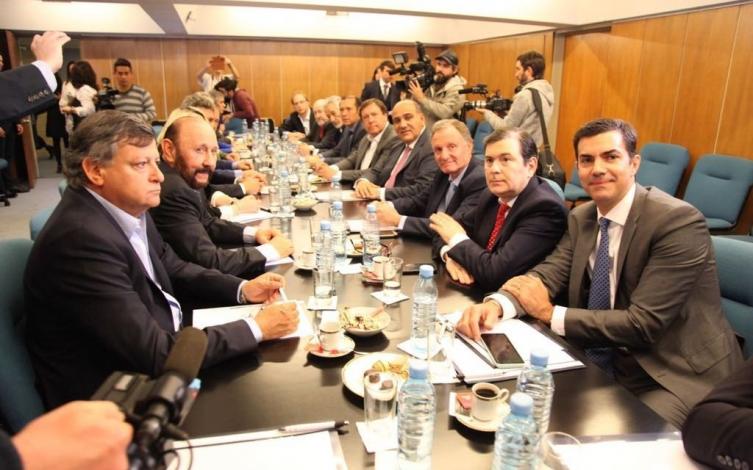 Gobernadores apoyaron un presupuesto con equilibrio fiscal